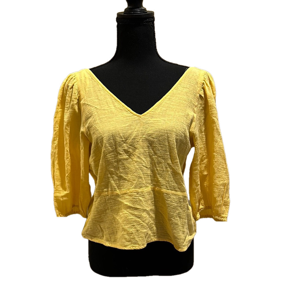 NWT VERO MODA YELLOW SHORT SLEEVE V NECK TOP WITH TIE BACK DETAIL